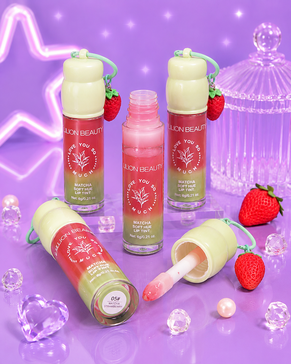 Lip gloss fresa con matcha con llavero